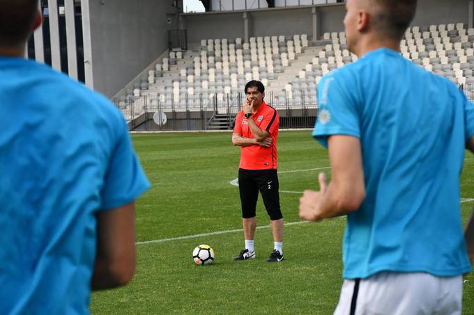 Damir Milinović vodi Koper od leta 2017, pred kratkim pa je podaljšal sodelovanje s kozlički do konca sezone 2020/21. | Foto: FC Koper