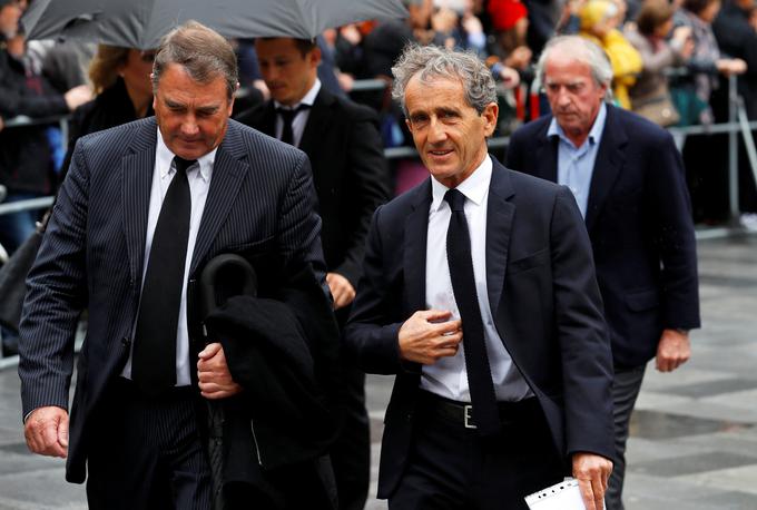 Alain Prost je na pogrebni slovesnosti bral berilo. | Foto: Reuters