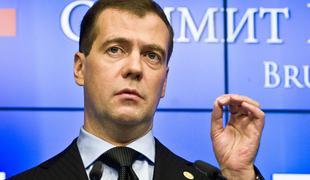 Medvedjev grozi Evropi: Če storite to, bo vojna