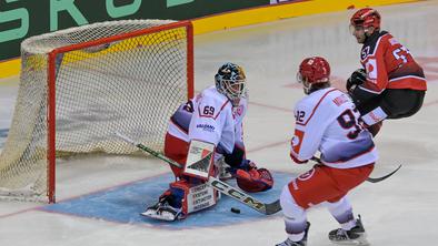 Krošelj se je vrnil, Török zadel, zgodovinska tekma za Grenoble