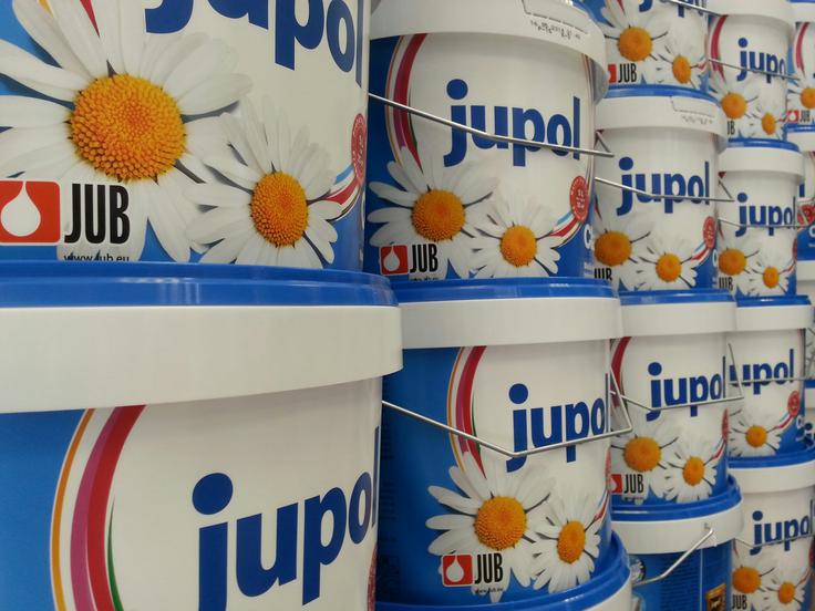 Družba JUB se ukvarja s proizvodnjo barv in ometov.
 | Foto: STA ,