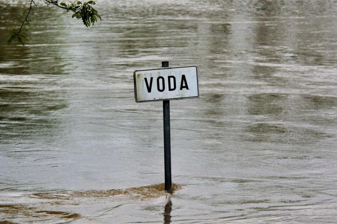 Hrvaška poplave | Morje je poplavilo številna priobalna mesta v Italiji in na Hrvaškem. | Foto STA