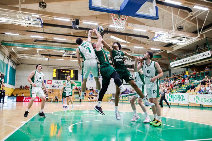 Krka Cedevita Olimpija | Košarkarji Krke so v sedmi medsebojni tekmi v tekj sezoni prvič premagali Cedevito Olimpijo. | Foto Aleš Fevžer