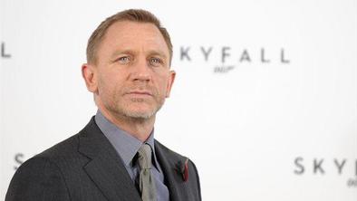 Katere napravice uporablja James Bond?