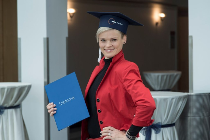 Diploma Urška Žolnir Jugovar | Foto: DOBA fakulteta