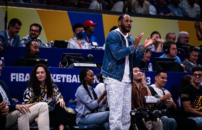 Srečanje v Manili je iz prve vrste spremljal tudi Carmelo Anthony, ki je bil po koncu polfinala razočaran. | Foto: FIBA