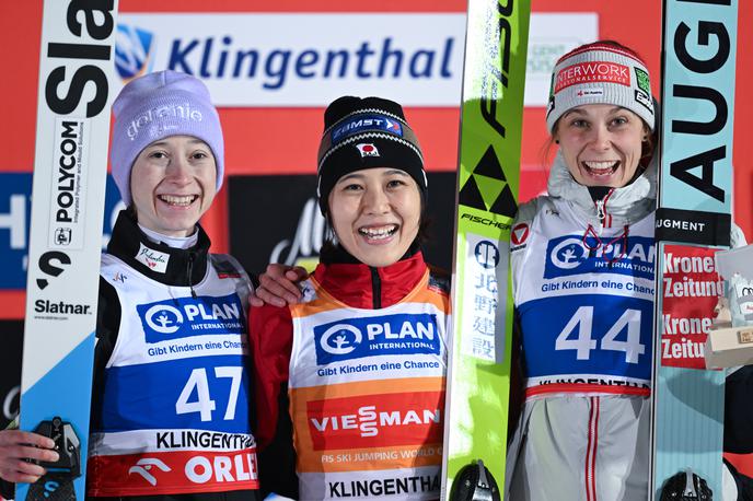 Nika Prevc, Nozomi Marujama, Lisa Eder | Foto Guliverimage