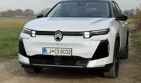 Odličen za družine, toda ozka motorna izbira in precej doplačljive opreme #foto