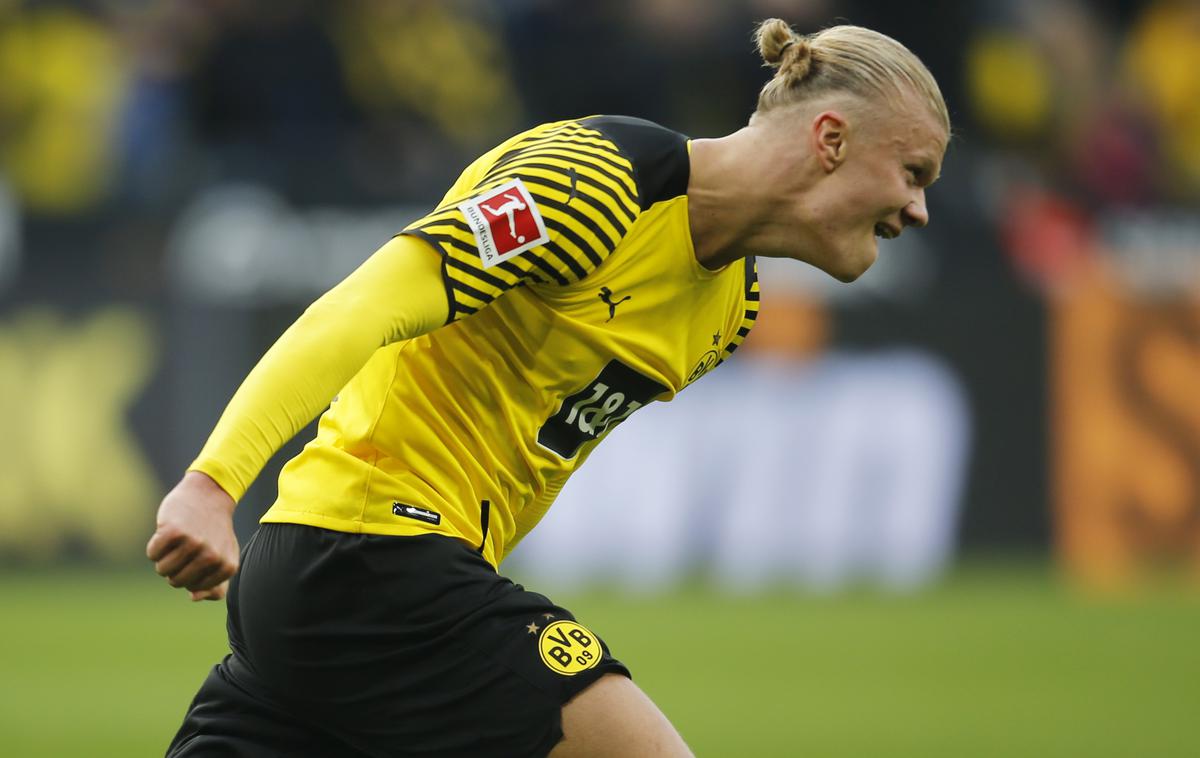 Erling Haaland | Eden najbolj vročih nogometašev se je iz Borussie Dortmund tudi uradno preselil k Manchester Cityju. | Foto Reuters