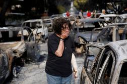 V Grčiji po požaru odkrili še dve trupli, iskanje pogrešanih se nadaljuje
