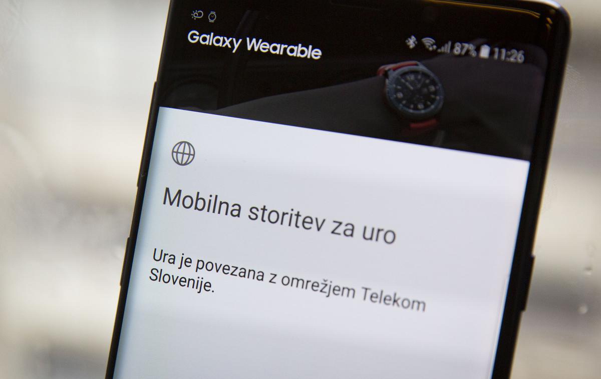Samsung Galaxy Watch LTE | Telekom Slovenije je edini mobilni operater pri nas s podporo eSIM. | Foto Bojan Puhek