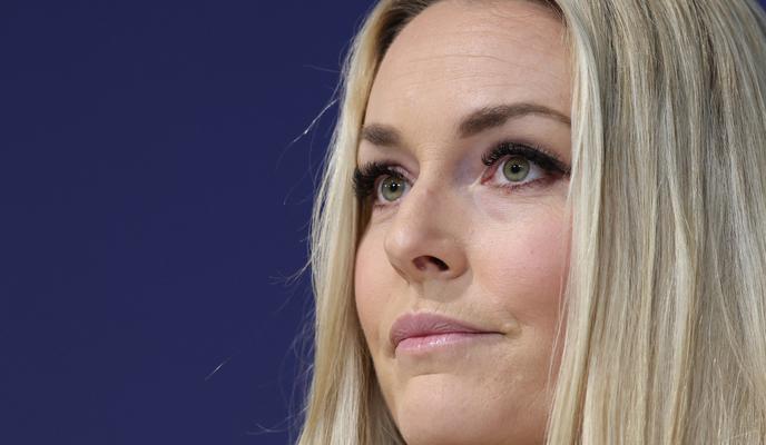 Lindsey Vonn kljub grozljivemu padcu razmišlja o tekmovalni vrnitvi