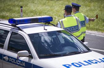 28-letni Ptujčan zaradi divjanja ostal brez vozniškega dovoljenja