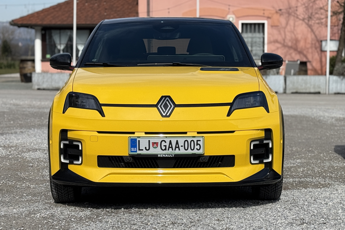 primerjava renault 5 dongfeng box citroen e-C3 | Električni renault 5 bo zasnova za naslednico ford fieste. | Foto Gregor Pavšič