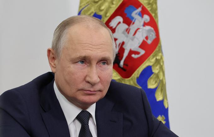 Putin je danes izrazil zaupanje v odločevalce ruske denarne politike. "Prepričan sem, da centralna banka dela profesionalno in, kar je še pomembneje, usklajeno," je povedal ruski predsednik. | Foto: Reuters