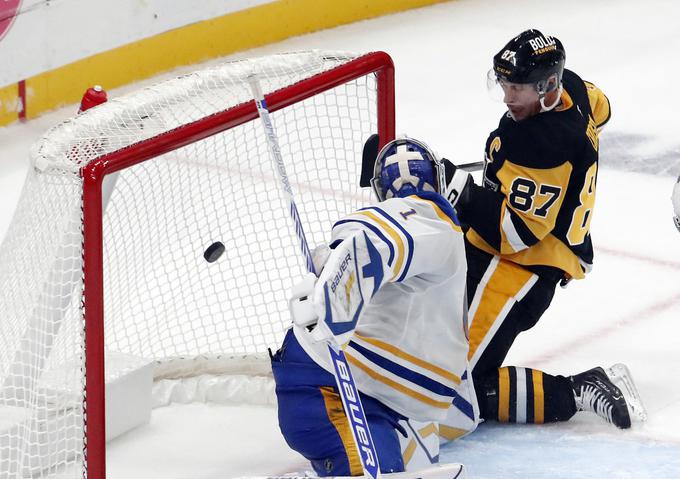 Sidney Crosby je presegel 1.600 točk v ligi NHL. | Foto: Reuters