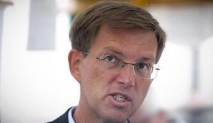 Miro Cerar: Podjetja, ki so strateškega pomena za Slovenijo, bodo izvzeta iz privatizacije