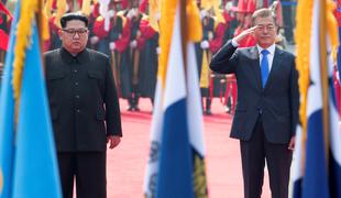 Severna in Južna Koreja bosta razglasili mir #video
