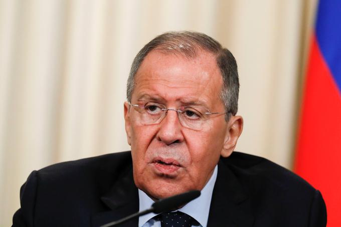 Ruski zunanji minister Sergej Lavrov je Kijev obtožil "militaristične retorike". | Foto: Reuters