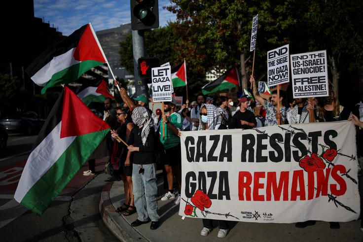 protesti, Gaza, podpora, aktivisti, policija, Palestina | Foto: Reuters