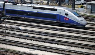 V iztirjenju vlaka pri Strasbourgu številni poškodovani
