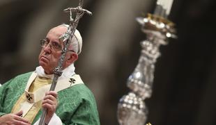 Papež na sinodi: Kar je Bog združil, tega človek ne more ločiti