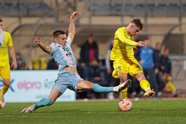 V Slovenijo se je iz makedonskega mesta Prilep preselil pri 13 letih. Takoj jo je vzljubil in še pred 20. rojstnim dnevom prejel slovenski potni list. | Foto: Aleš Fevžer