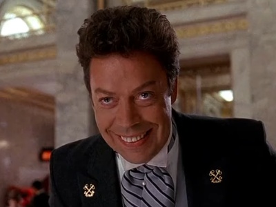 Umrl je igralec Tim Curry