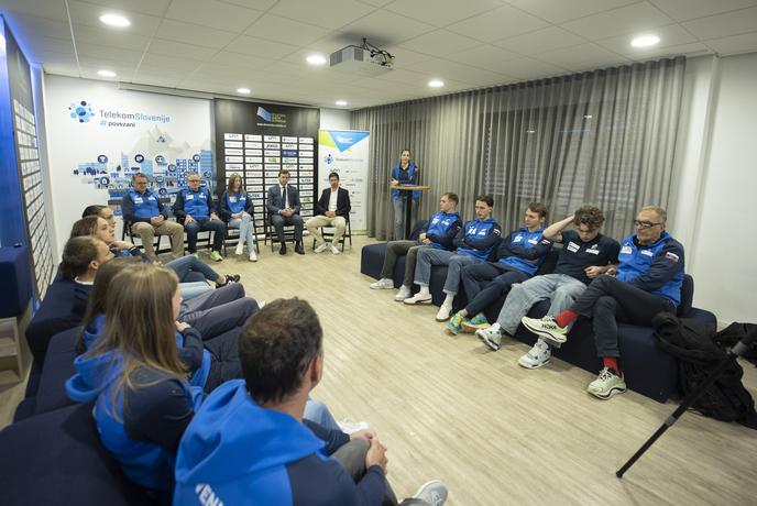 Slovenskim atletinjam in atletom skoraj pol milijona evrov