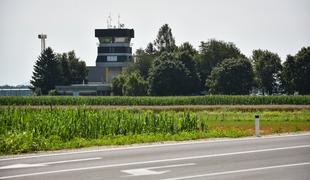 Mariborsko letališče morda parkirišče za odvečna letala