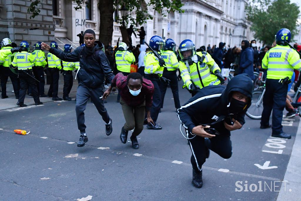 Protesti v Londonu