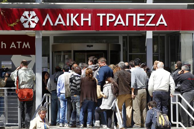 Finančna kriza je razkrila šibkost prenapihnjenega ciprskega bančnega sektorja.  | Foto: Reuters