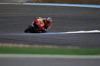 Pedrosa več kot prepolovil Stonerjevo prednost