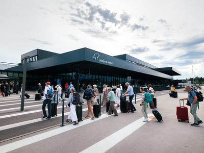 Prek terminala A na Brniku v petih letih 6,4 milijona potnikov