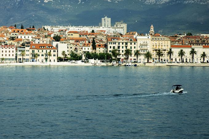 Največ novih okužb so na Hrvaškem spet potrdili na širšem območju Splita. | Foto: Ana Kovač