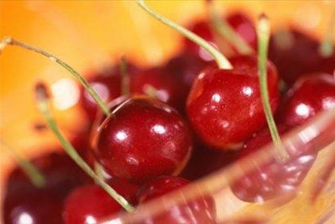 V Goriška brda na češnje