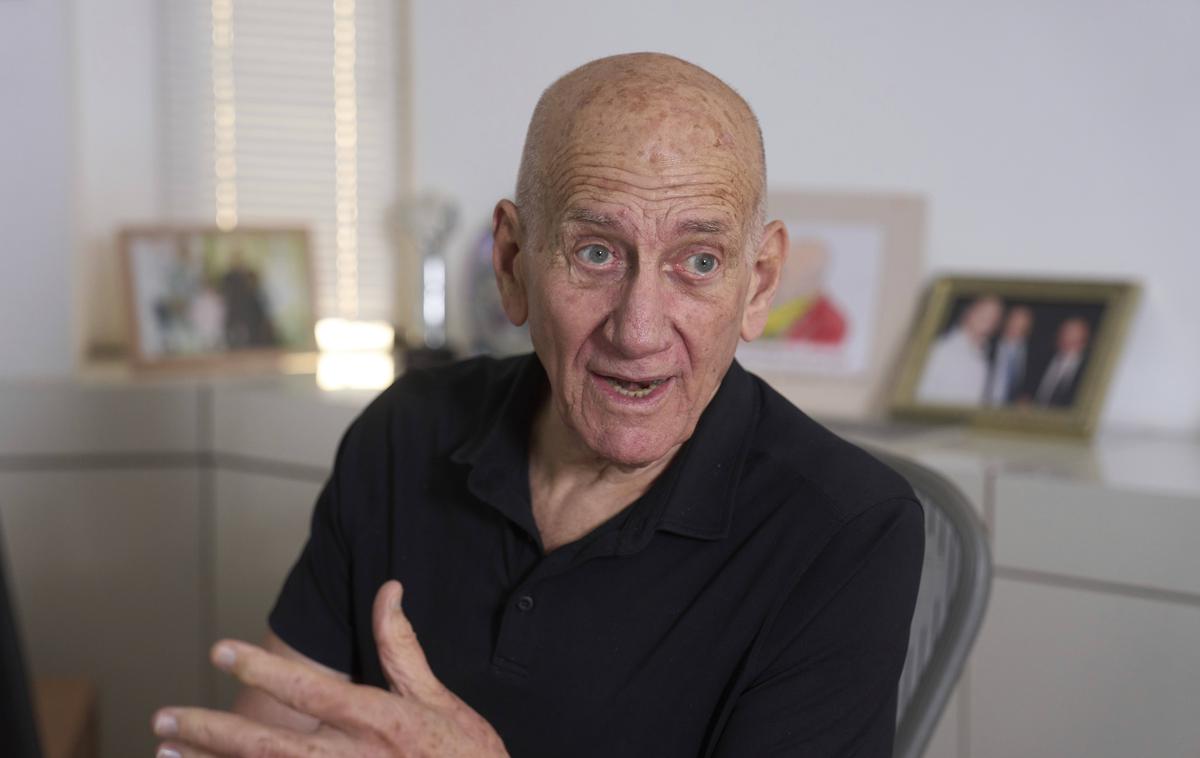 Ehud Olmert, Izrael | "Upam, da bo (Trump, op. p.) to storil. Nič ni nemogoče s Trumpom. (...) Moramo upati in ga spodbujati," je dejal predhodnik aktualnega izraelskega premierja, ki je s položaja odstopil leta 2009. | Foto Guliverimage