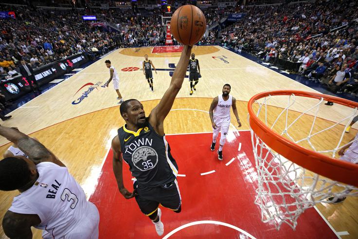 Kevin Durant je v statistiko Bojevnikov prispeval 39 točk in 12 skokov, a to ni bilo dovolj za zmago. Minnesota je bila boljša s 109:103. | Foto: Getty Images