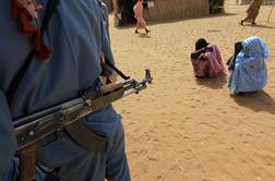 Nasilje v Darfurju terjalo več kot sto življenj
