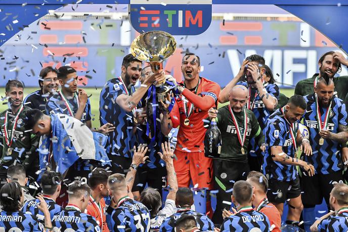 slavje Inter | Prvak Inter je za konec izjemne sezone vknjižil visoko zmago nad Udinesejem. | Foto Guliverimage