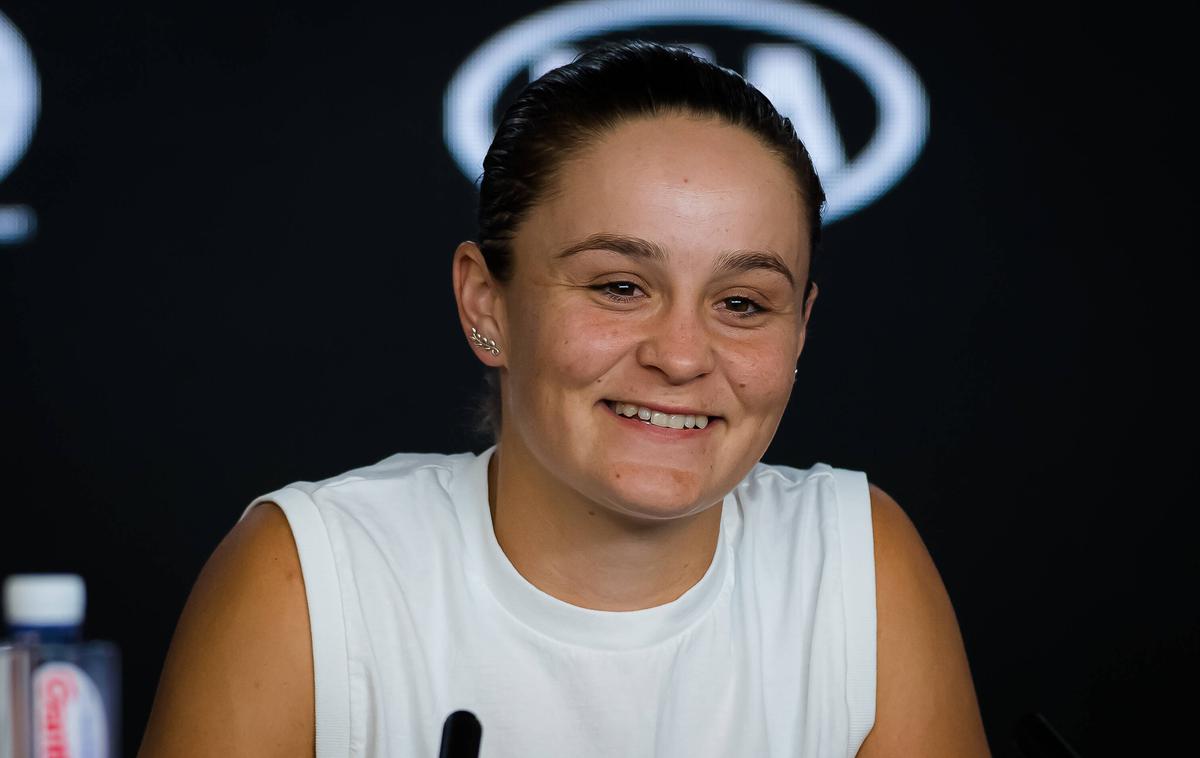 Ashleigh Barty | Ashleigh Barty vstopa na OP Francije kot prva igralka sveta. | Foto Guliverimage