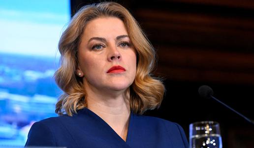 Odstopila latvijska premierka