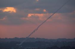Rakete na Izrael zdaj letijo tudi iz Libanona in Sirije