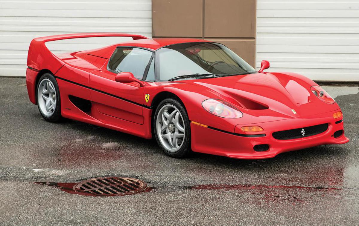 Ferrari F50 Mike Tyson | Ferrari je izdelal le 349 primerkov avtomobila F50. Poganjal ga je atmosferski 4,7-litrski motor V12, ki je imel moč 382 kilovatov (519 "konjev"). Fotografija je simbolična. | Foto RM Sotheby's