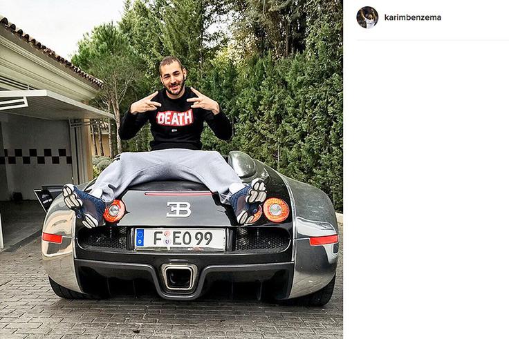 Francoski napadalec Karim Benzema vozi lamborghinija aventadorja, bugattija veyron pur sang (ena od le petih izdelanih različic tega avtomobila), rolls-roycea wraith, mercedesa-benz G 63 AMG. (foto: Instagram) | Foto: Instagram/Getty Images