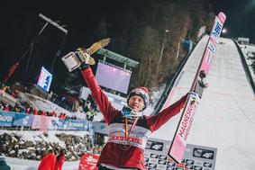 Poljska zaradi Kubackega v deliriju, veselje bratov Prevc