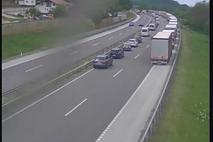 prometna nesreča, A2/E70, Ljubljana - Obrežje, Mokrice, pogled proti Novemu mestu