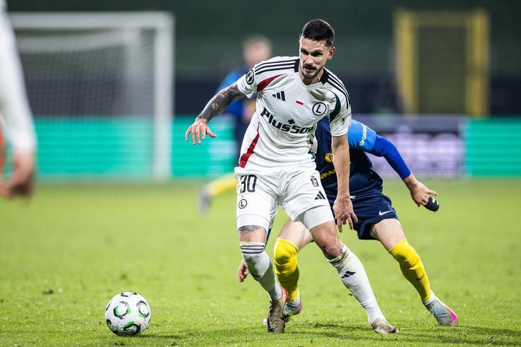 Petar Stojanović je v četrtek na gostovanju Legie v Celju odigral 68 minut. Ko je zapuščal zelenico, so gostje še imeli prednost (1:0), nato pa je sledil ekspresen preobrat Rierove čete. | Foto: Jure Banfi