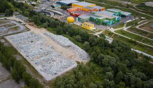 Ogromna škoda po požaru v ljubljanskem centru za ravnanje z odpadki