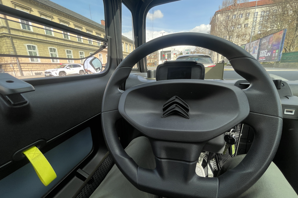 Vozili smo le 45 km/h: zakaj in kaj se je dogajalo? #video